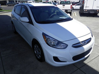 2012 Hyundai Accent  SE