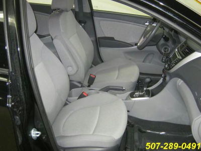 2013 Hyundai Accent  GLS