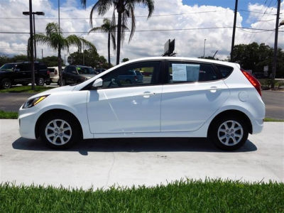 2012 Hyundai Accent  GS