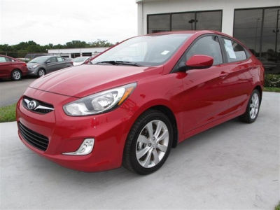2012 Hyundai Accent  GLS