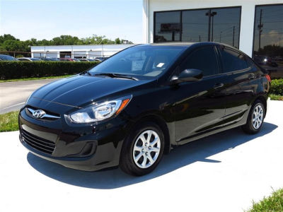 2012 Hyundai Accent GLS