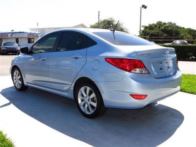 2012 Hyundai Accent  GLS