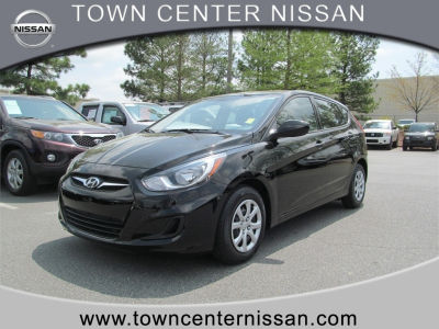 2012 Hyundai Accent  SE
