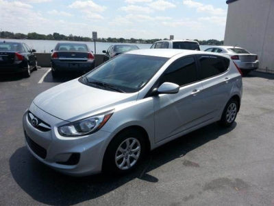 2012 Hyundai Accent  GS