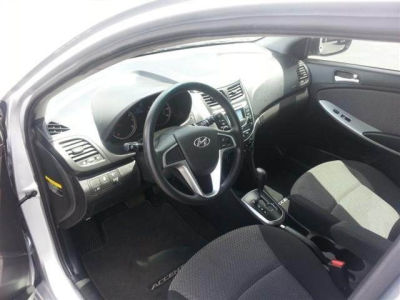 2012 Hyundai Accent GS