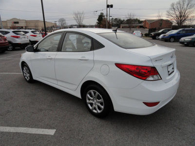 2013 Hyundai Accent  GLS