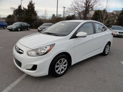 2013 Hyundai Accent  GLS