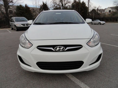 2013 Hyundai Accent  GLS