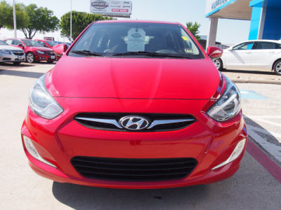2012 Hyundai Accent SE