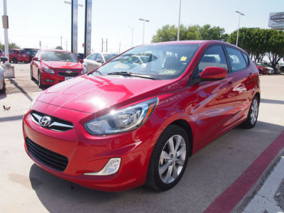 2012 Hyundai Accent SE