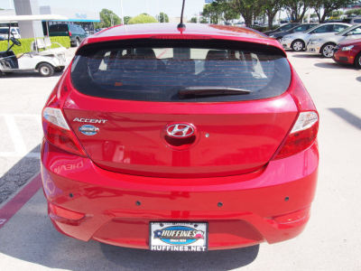 2012 Hyundai Accent SE