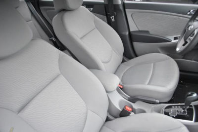 2012 Hyundai Accent  GLS