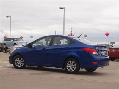 2012 Hyundai Accent  GLS