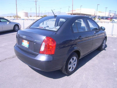 2011 Hyundai Accent  GLS