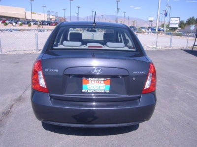 2011 Hyundai Accent  GLS