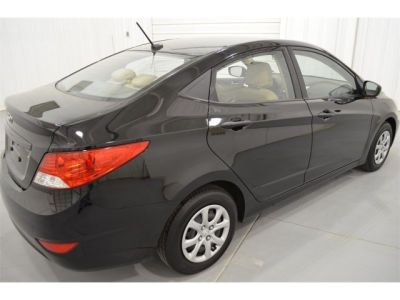2012 Hyundai Accent  GLS