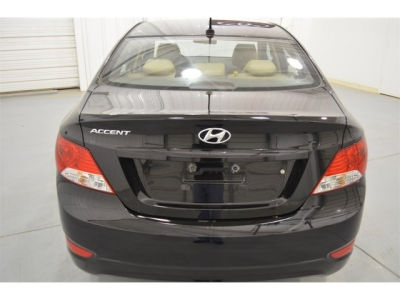 2012 Hyundai Accent  GLS
