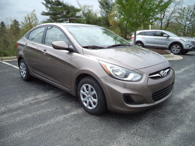 2012 Hyundai Accent GLS