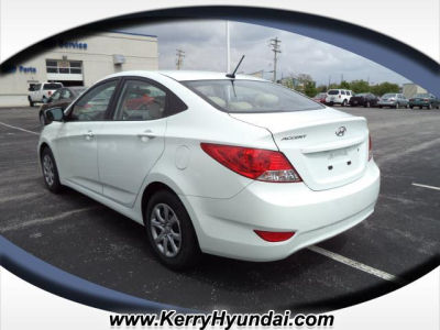 2012 Hyundai Accent GLS