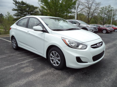 2012 Hyundai Accent GLS