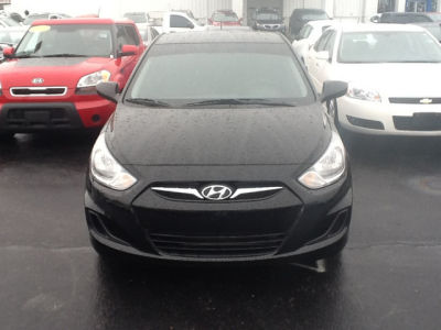 2012 Hyundai Accent GLS