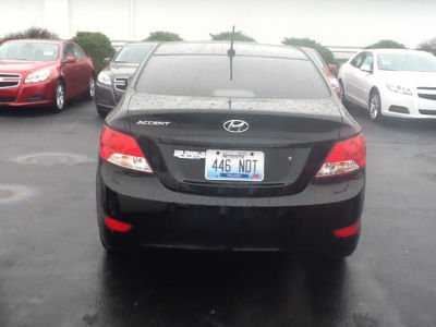 2012 Hyundai Accent GLS