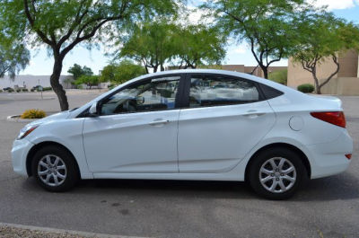 2012 Hyundai Accent  GLS