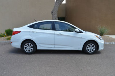 2012 Hyundai Accent  GLS