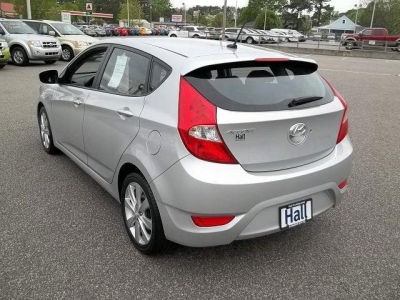 2012 Hyundai Accent  SE