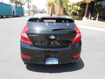 2012 Hyundai Accent  SE