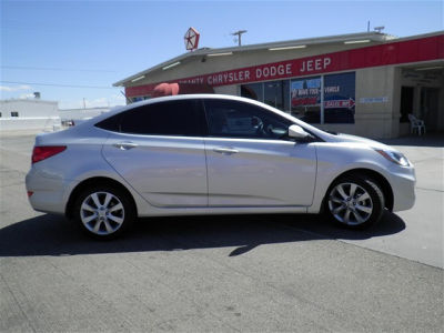 2012 Hyundai Accent  GLS