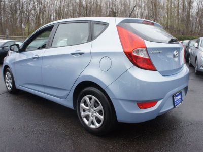 2012 Hyundai Accent  GS