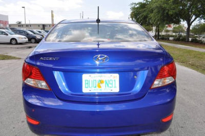 2013 Hyundai Accent  GLS