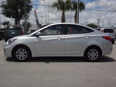2012 Hyundai Accent  GLS