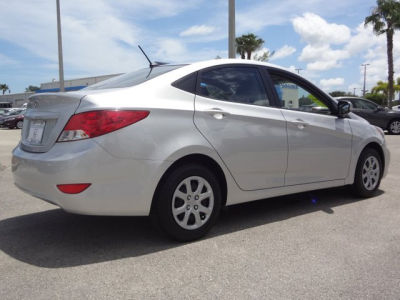 2012 Hyundai Accent  GLS