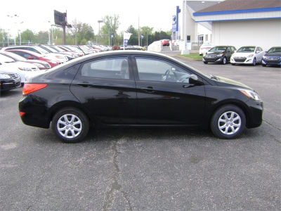 2012 Hyundai Accent  GLS