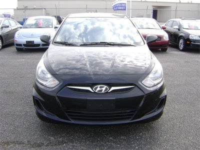 2012 Hyundai Accent  GLS