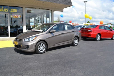 2012 Hyundai Accent GLS