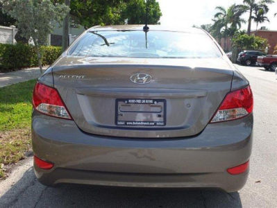 2012 Hyundai Accent  GLS