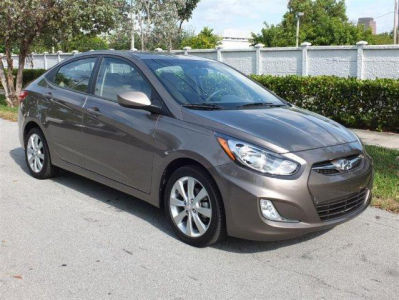 2012 Hyundai Accent  GLS