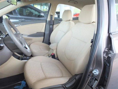 2012 Hyundai Accent  GLS