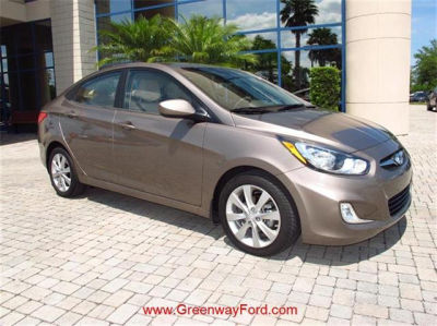 2012 Hyundai Accent  GLS