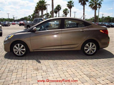 2012 Hyundai Accent  GLS