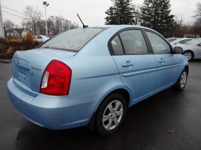 2010 Hyundai Accent  GLS