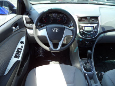 2012 Hyundai Accent  GLS