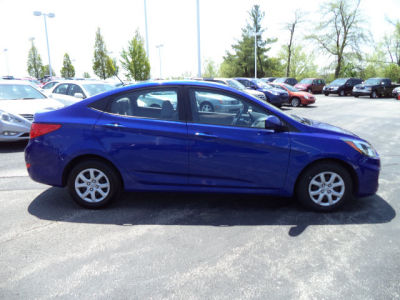 2012 Hyundai Accent  GLS