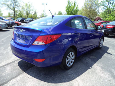 2012 Hyundai Accent  GLS