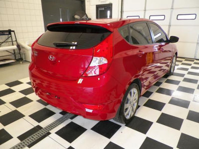 2012 Hyundai Accent  SE