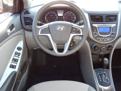 2013 Hyundai Accent  GS