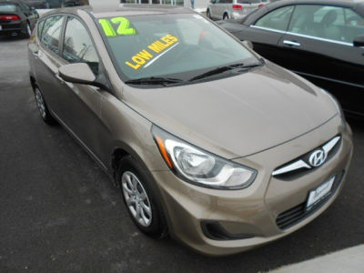 2012 Hyundai Accent  GS